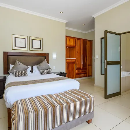 Monomotapa Village @ Legend Golf And Safari Resort Golders Green Exterior photo