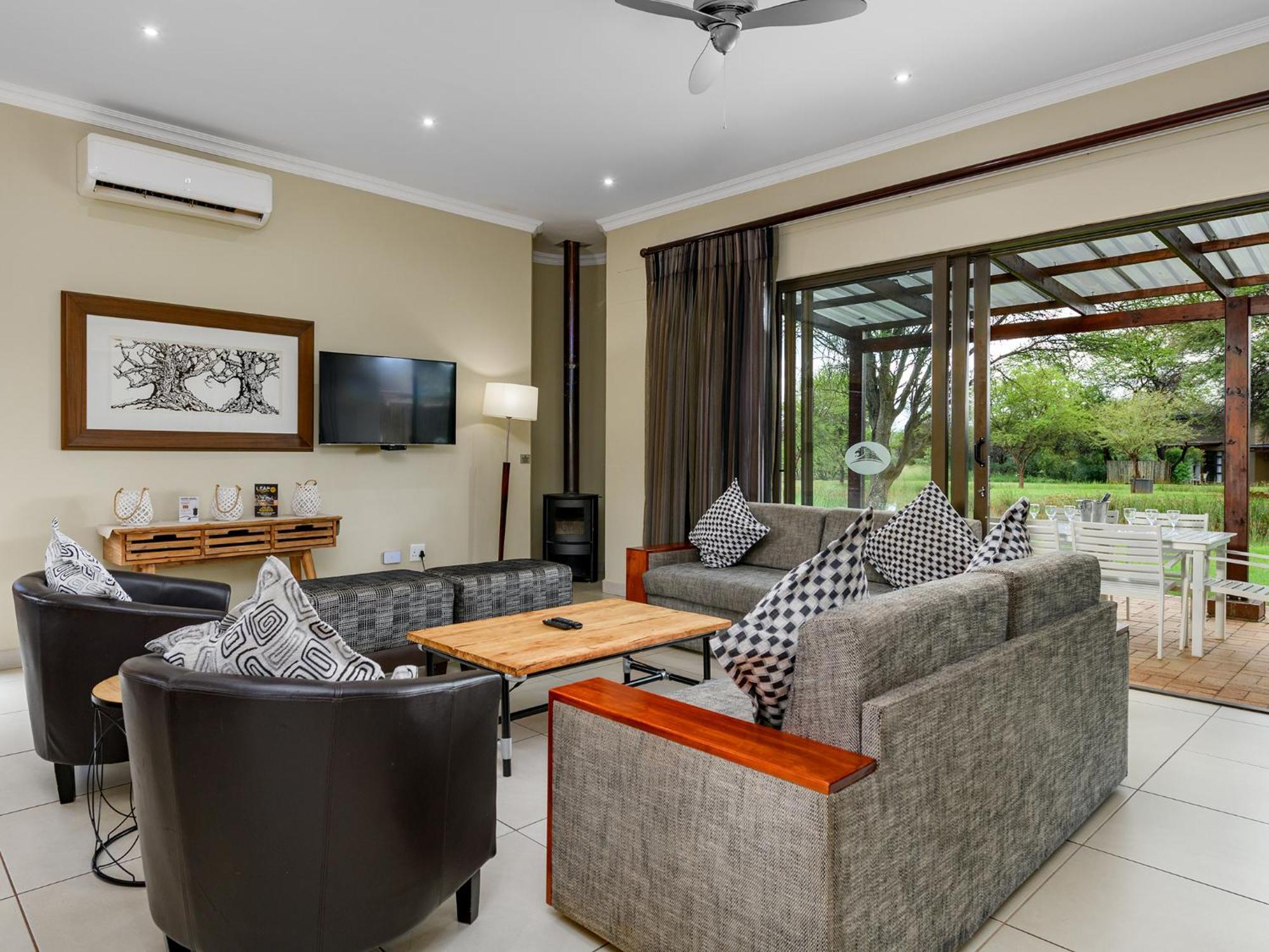 Monomotapa Village @ Legend Golf And Safari 3*